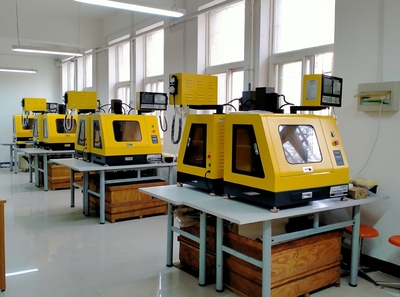 一組教學數控機床用戶使用案例